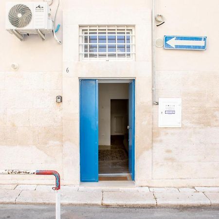 Senso Unico: nuovo appartamentino in centro Bisceglie Esterno foto